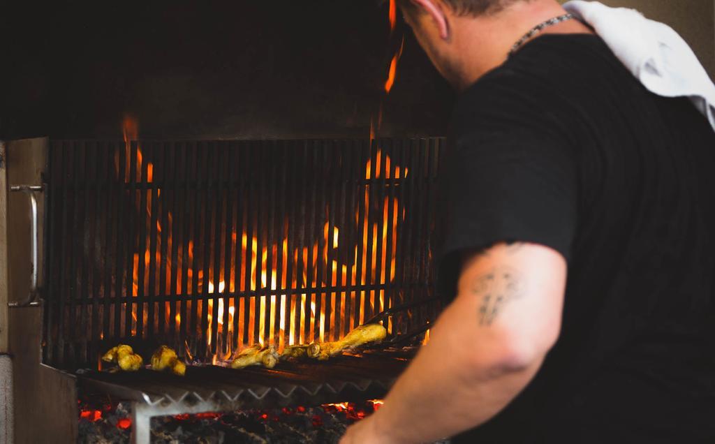 Logis Hotel Lons-Le-Saunier - Restaurant Le Grill المظهر الخارجي الصورة
