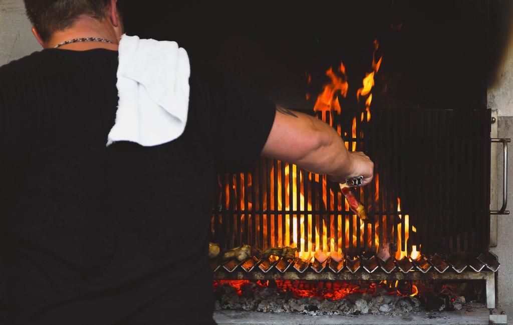 Logis Hotel Lons-Le-Saunier - Restaurant Le Grill المظهر الخارجي الصورة