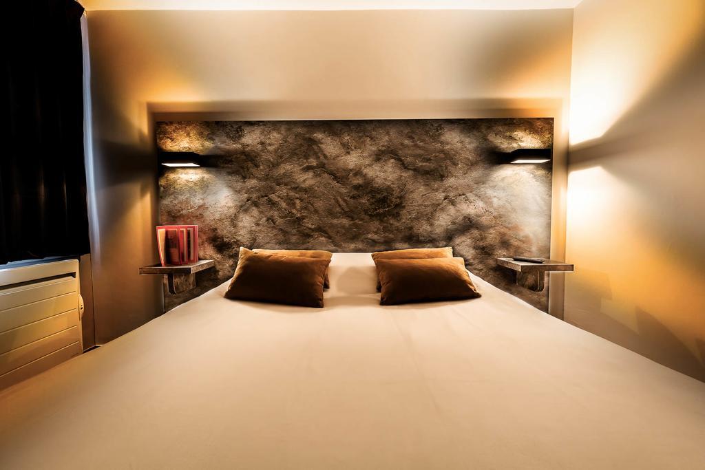 Logis Hotel Lons-Le-Saunier - Restaurant Le Grill المظهر الخارجي الصورة