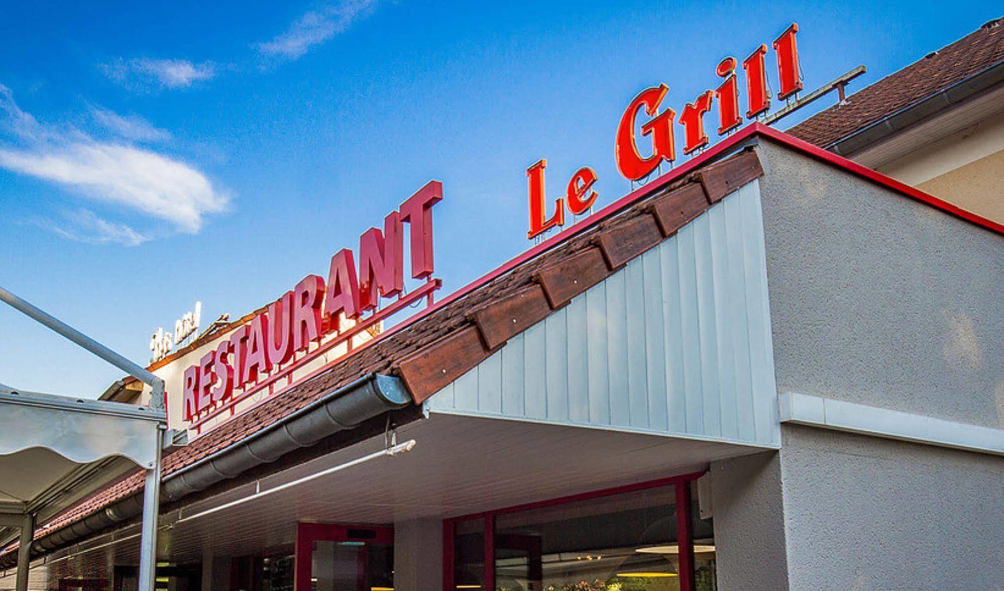Logis Hotel Lons-Le-Saunier - Restaurant Le Grill المظهر الخارجي الصورة