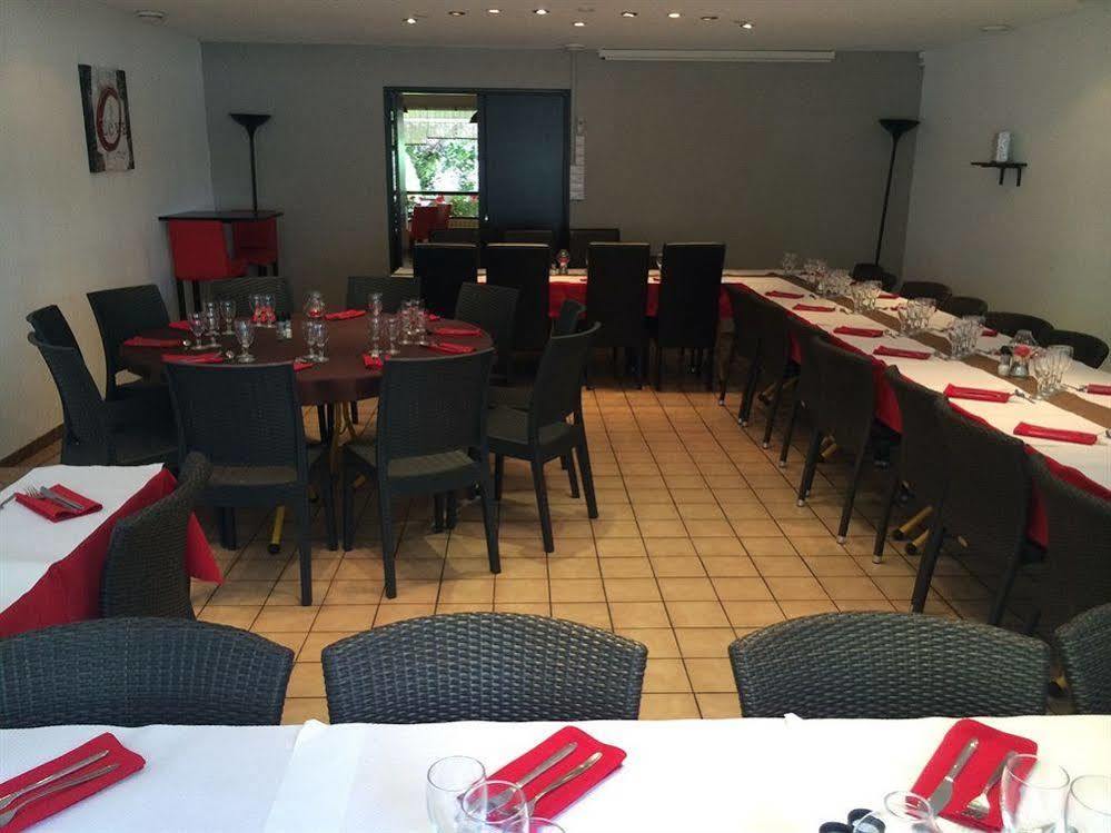 Logis Hotel Lons-Le-Saunier - Restaurant Le Grill المظهر الخارجي الصورة